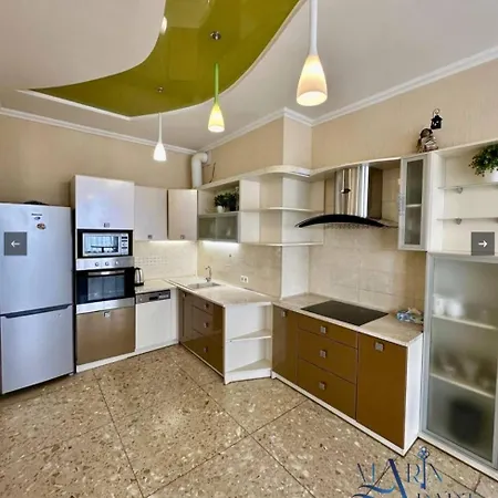 Apartment аркадія веліка 3х-кімнатна в центрі жк пальміра Odesa